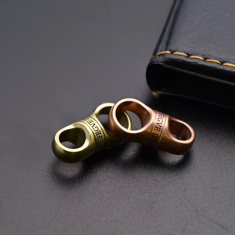 Luxury Copper Capsule Keyring 360°Rotation Key Ring Bracket EDC Car Key Chain Connection Buckle Vintage Keychain Accessories