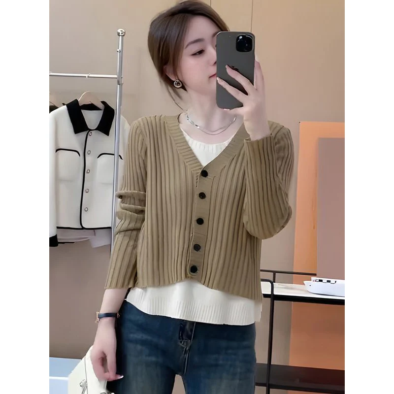 Fashion O-Neck Button Spliced Fake Two Pieces Blouses Women's Clothing 2023 Autumn Winter Loose Commuter Tops Korean Shirts