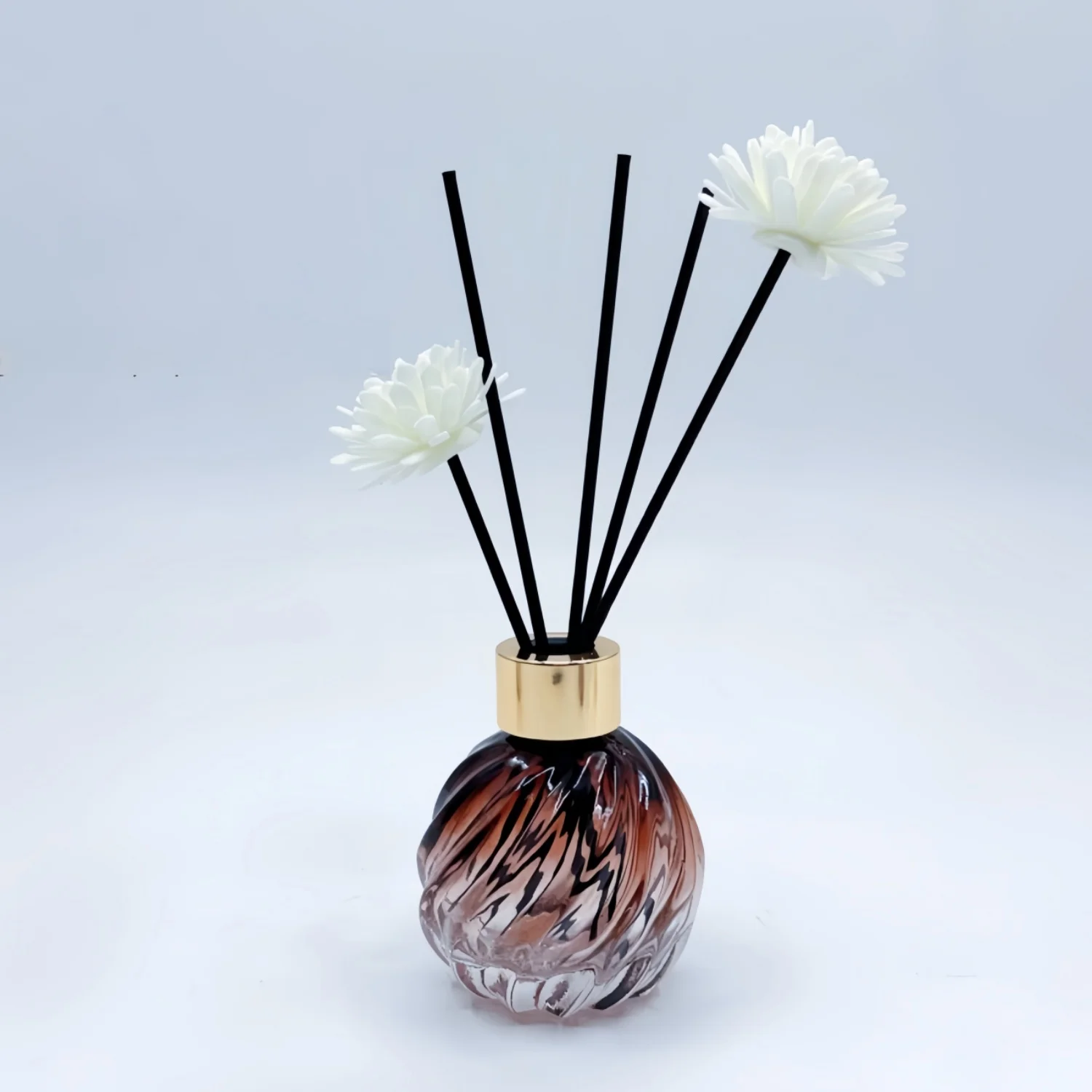 Diffusore di Fragranza 100ml, Bottiglia in Vetro Rotonda con Motivo Ananas, Fiori in Rattan e Schiuma, Bella Decorazione per la Casa, Diffusore per Camera da Letto e Soggiorno (5 Profumi Popolari Disponibili)