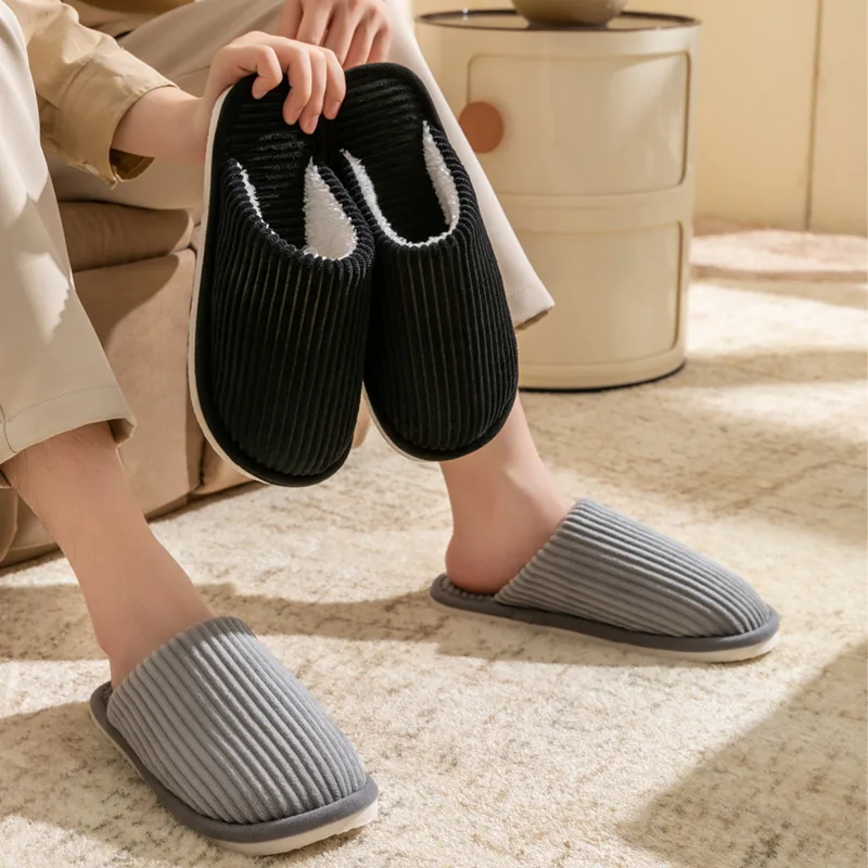 Winter Warm Plush Men Slippers Non Slip Soft Shoes Comfort Flat Heel Indoor Bedroom Couple's Slippers for Home Shoes in Autumn 2