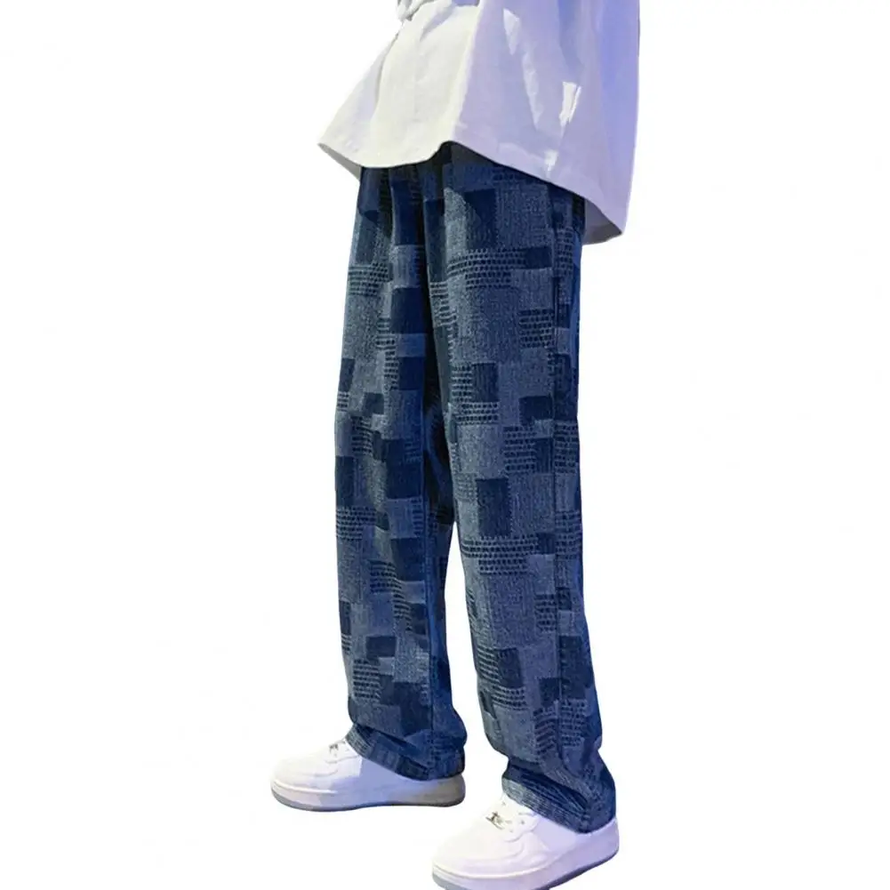 Рисунок 5 - Удобные джинсовые брюки в стиле ретро