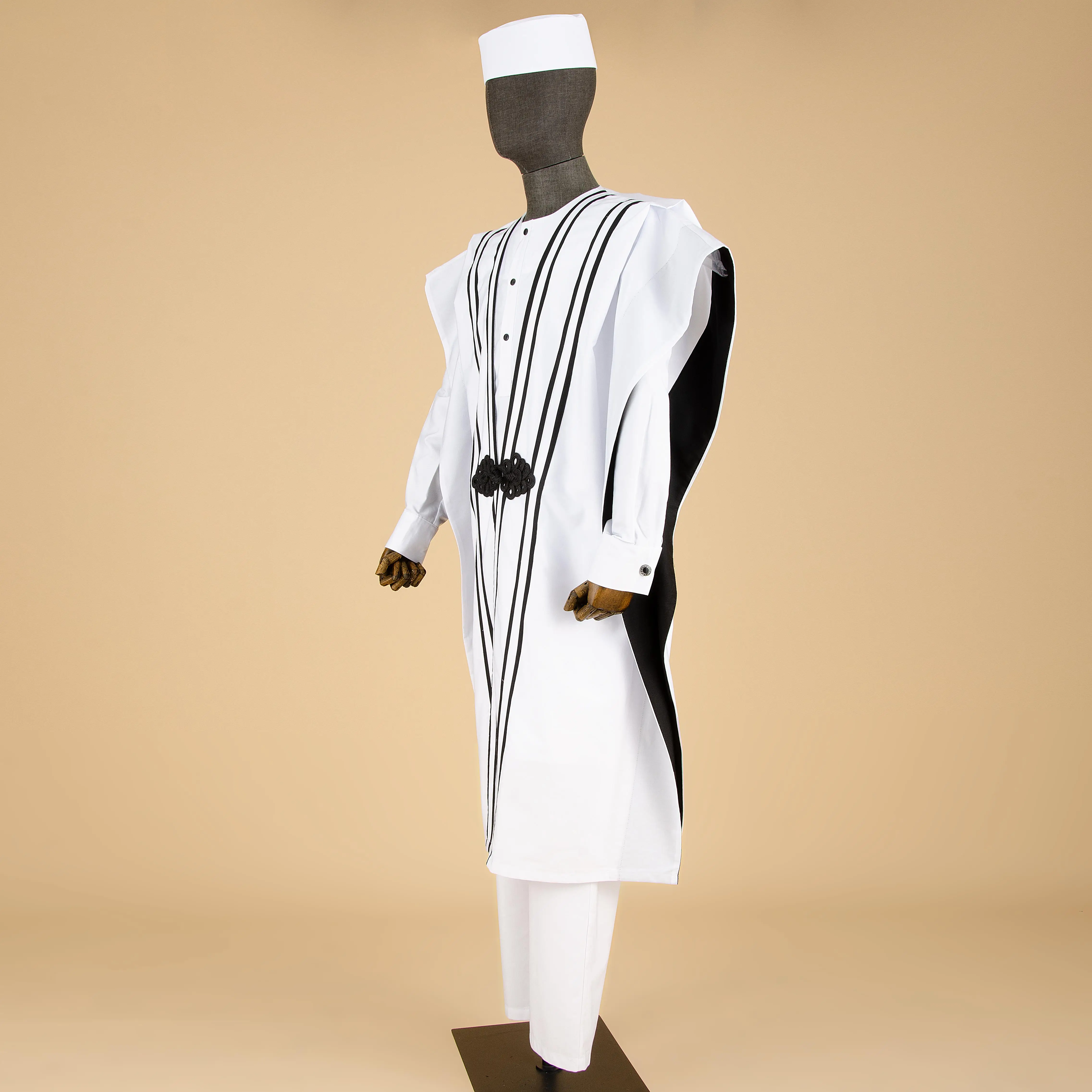 아프리카 남성 의류 Agbada 로브 다시키 셔츠 앙카라 바지 부족 모자 웨딩 이브닝 의상 4 조각 AFRIPRIDE A1816011