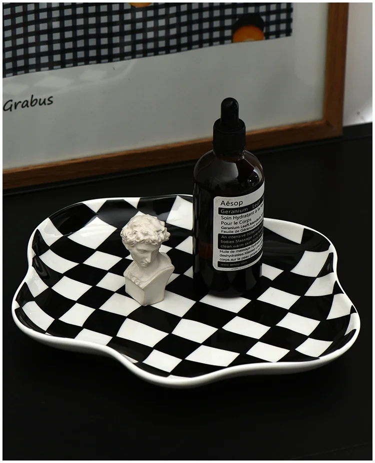 Description Picture 5 of itemNordic Ceramic Tray Creative Black White Checkerboard Jewelry Storage Trays Decorative Dessert Dishes Plate Home Decoration