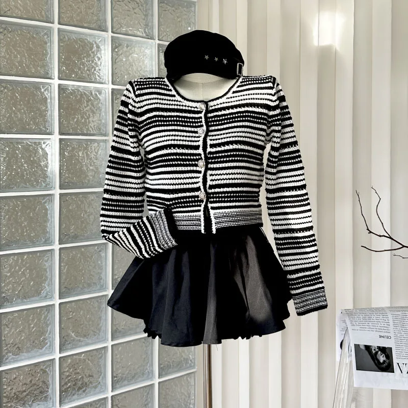 

Striped Commuter Fashion Sweater Loose Round Neck Long Sleeve Y2K Elegant Ladies Sweater Knitted Street Loose Women New Tops