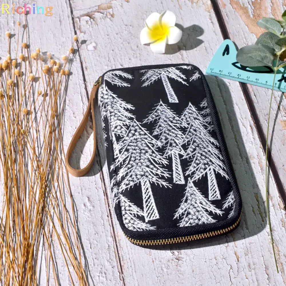 Japanese Style Christmas Tree Embroidery Weeks Zipped Cover Only, Handmade, Can Be Used for Pencil Bag Makeup Storage Clutch