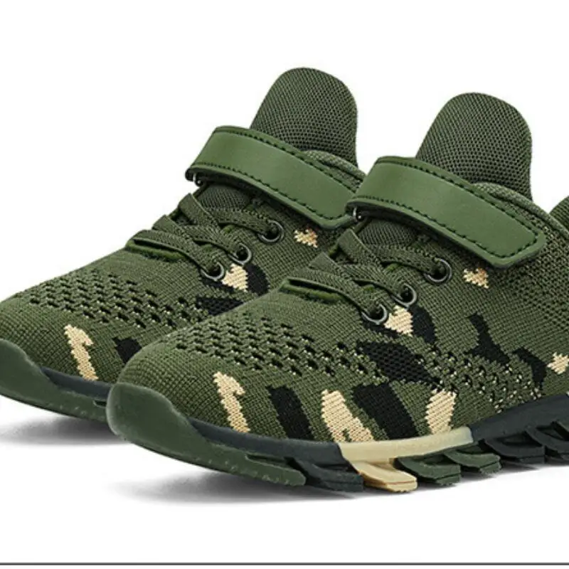 Kawaii 캐주얼 신발 패션 어린이 신발 소년 여름 캠프 군사 훈련을위한 통기성 메쉬 위장 러닝 스니커즈