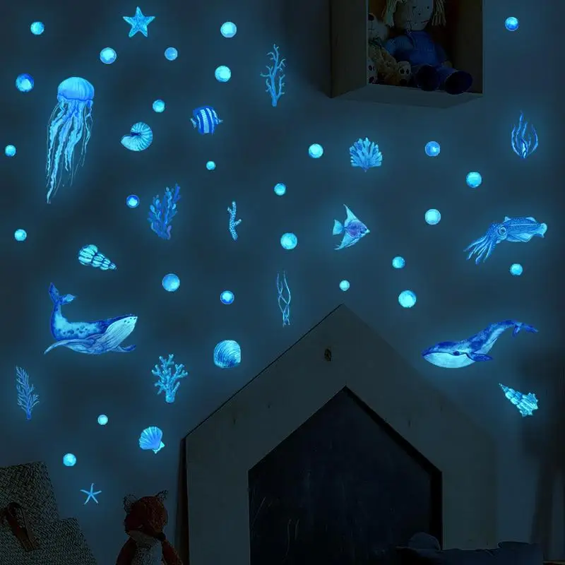 Stickers da parete che si illuminano al buio: i simpatici