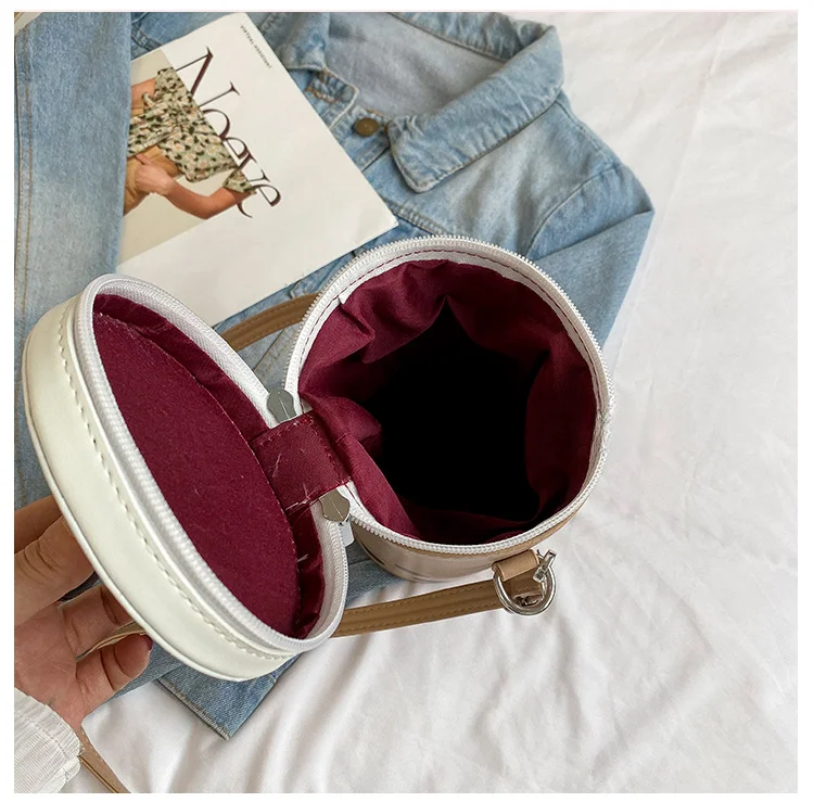 Milk Tea Cup Personalized Women's Single Shoulder Crossbody Trendy New 2024 Explosive Korean Fresh Water Bucket Bag_voghion.com