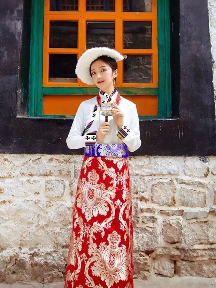 Carta d'oro tibetano mezza gonna abbigliamento tibetano abito