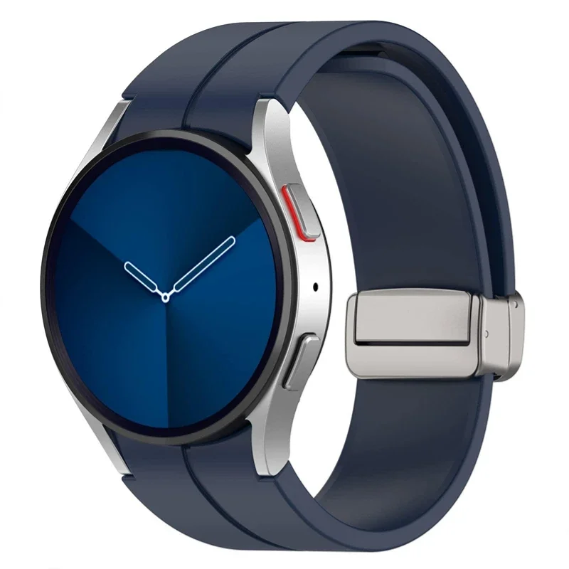Versatile 20mm Silicone Watch Strap in Classic Design