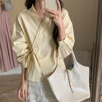 Français rétro dentelle Patchwork col en v chemises femmes mode irrégulière pansement à manches longues chemise femme Design coréen chemisier blanc 4