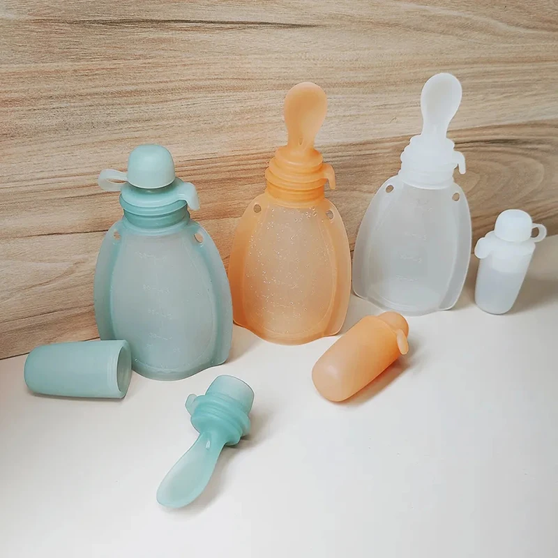 Newborn Silicone Yummy Pouch Squeeze Spoon baby food storage containers food pouch Top Refillable Baby Food Container BPA Free Portable Juice Milk Storage Bags