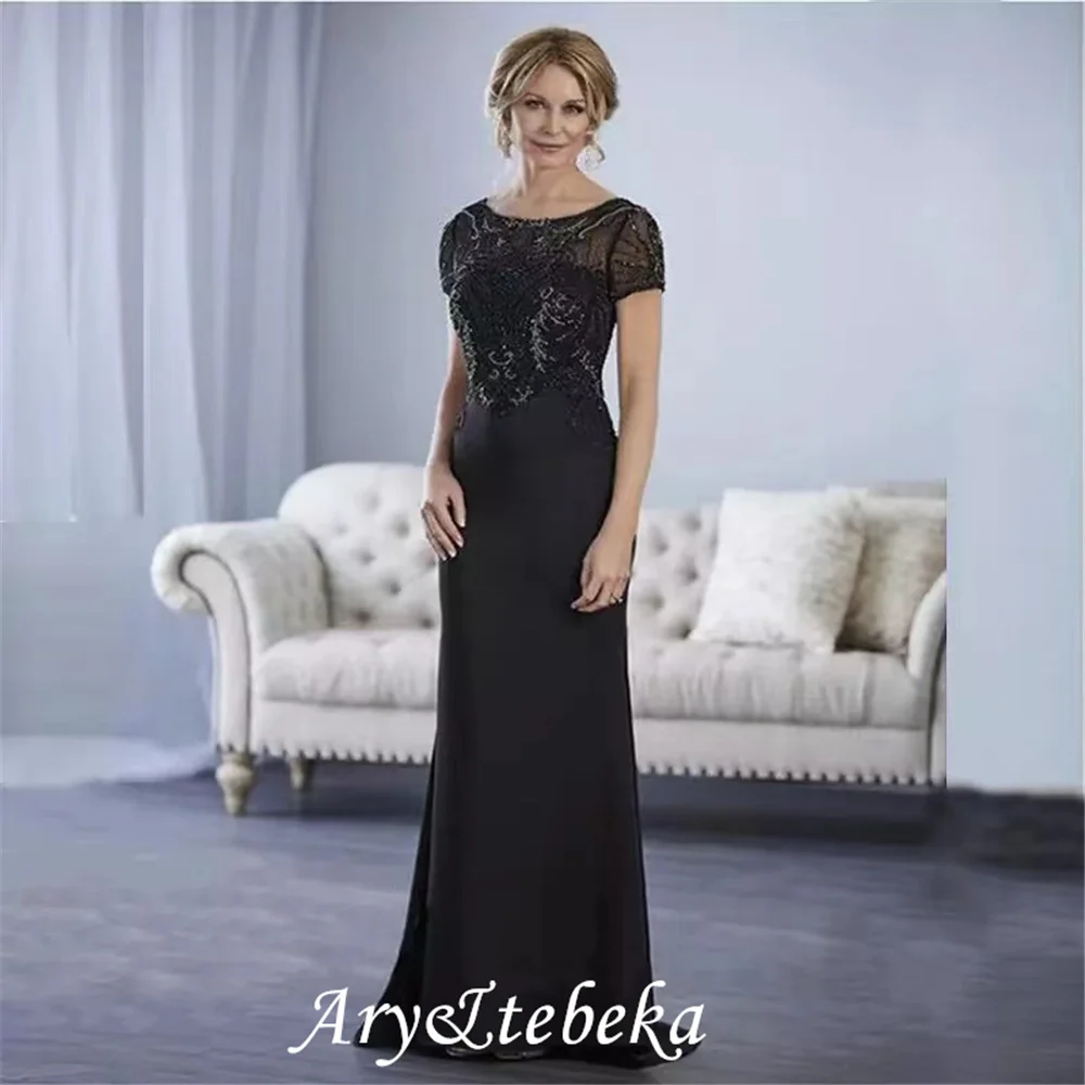 

Black Mother of the Bride Dresses Beading Bodice Illusion Boat Neckline Short Sleeve Glamorous Wedding Party Gowns