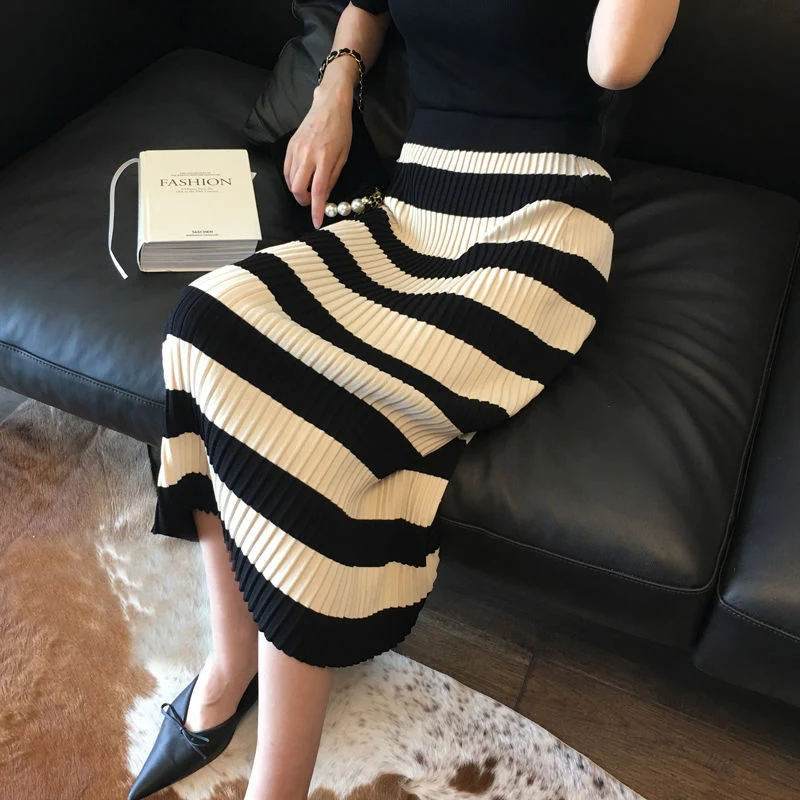 2022 Spring Autumn Fashion Elegant Striped Pleated Knitted Skirt for Women Office Lady High Waist Bodycon Street Midi Skirt Jupe