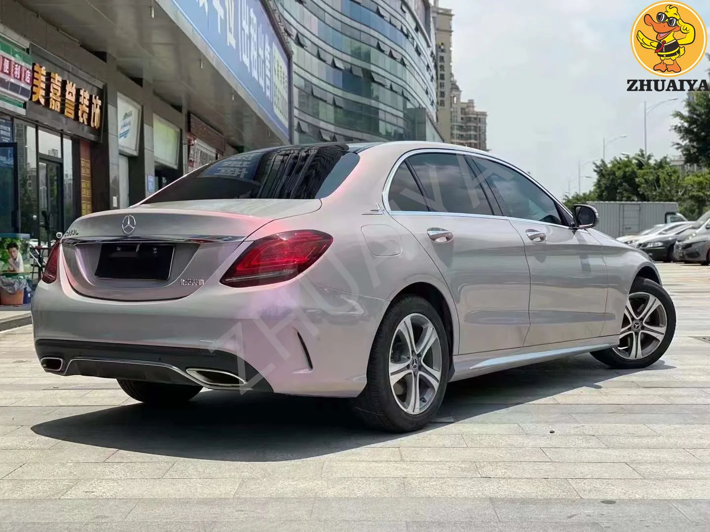 Рисунок 3 - Высококачественные автомобильные наклейки из ТПУ