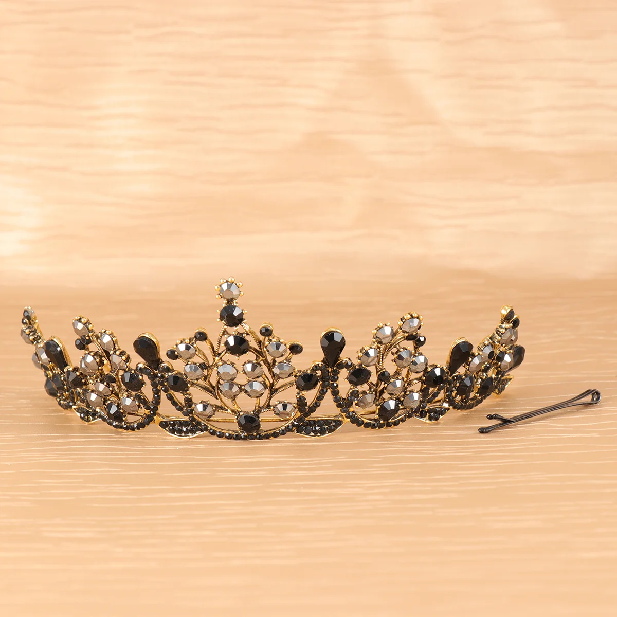 

Wedding Hair Crown for Women Retro Rhinestone Classic Baroque Princess Jewelry Girls