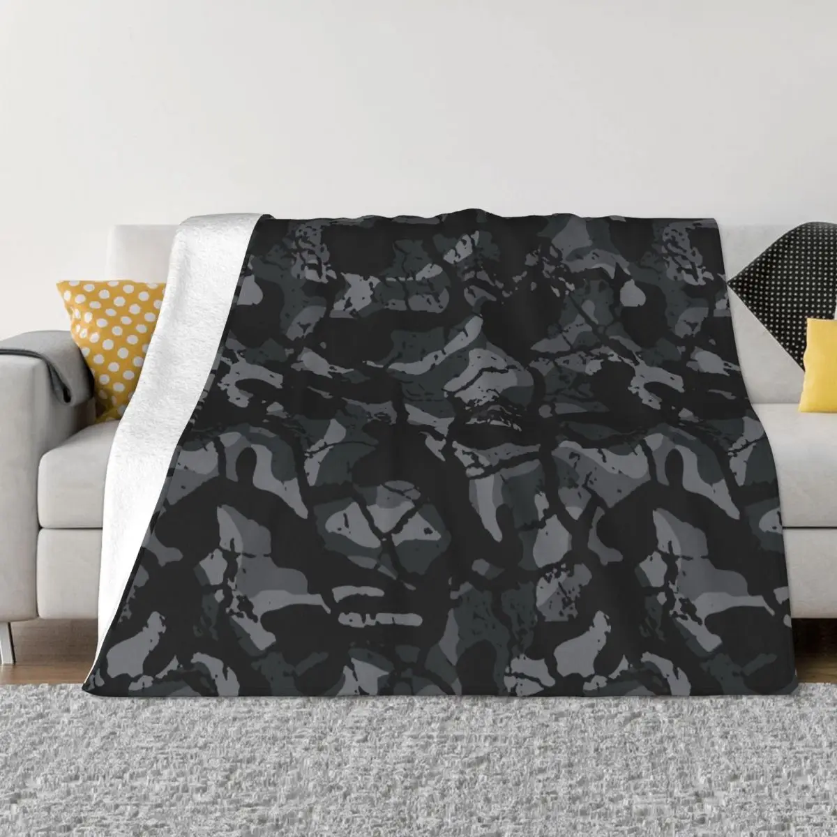 

Camouflage Camo Blanket Fleece Spring/Autumn Military Style Army Breathable Soft Throw Blankets for Home Car Plush Thin Quilt
