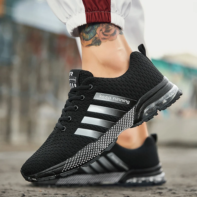 2023 Summer New Running Shoes Men Casual Sports Shoes Breathable Outdoor Running Shoes Comfortable Thick Sole Fashion Climbing