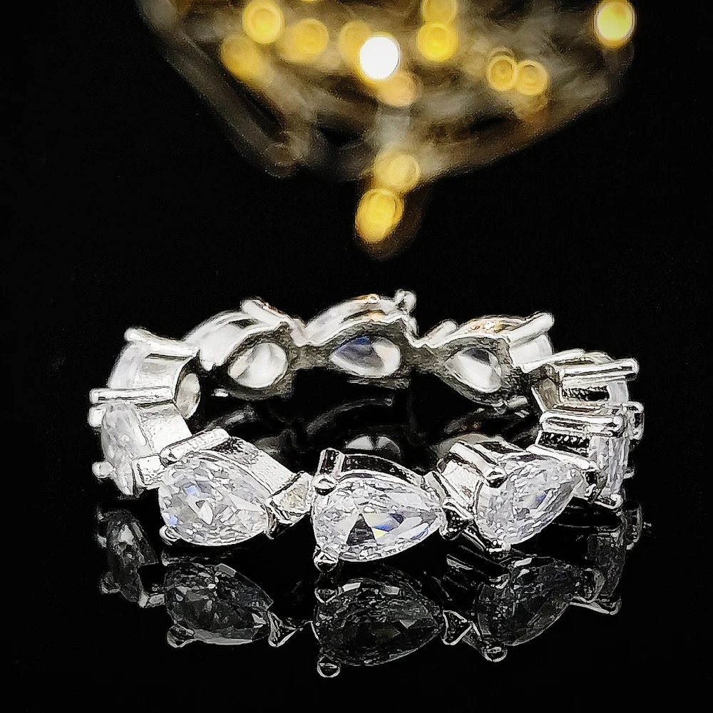 Elegant Vintage Gold & Silver Eternity Wedding Band for Women & Men - Perfect Gift