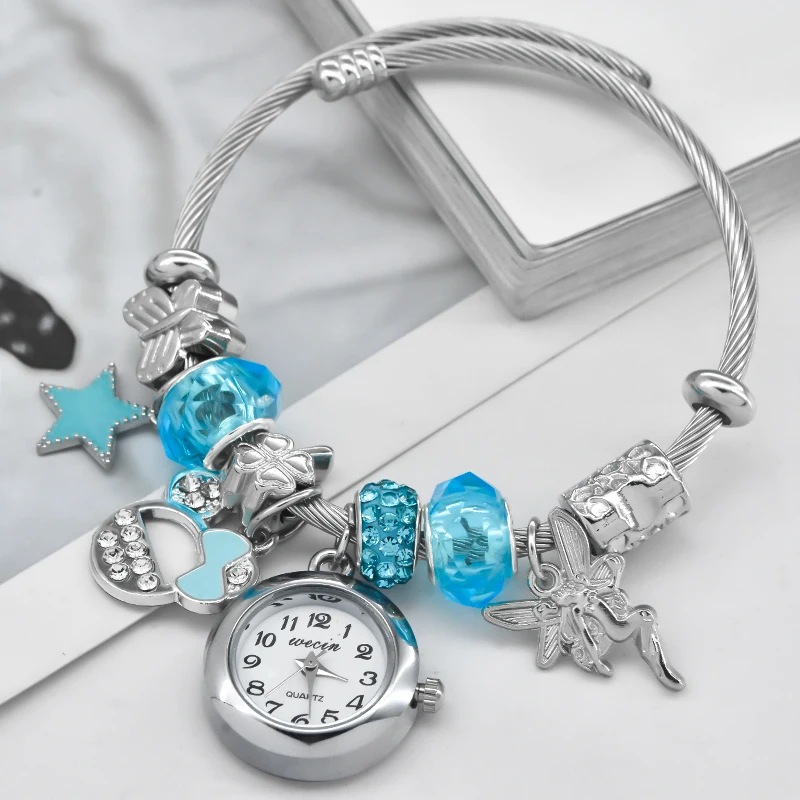 Fashion Women's Bracelet Watch Love With Stylish Decor Refined Round Quartz Watch Silvery Casual Elegance 2