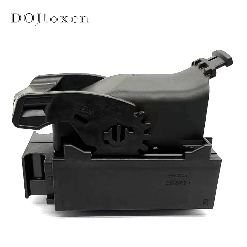 Description Picture 5 of item1/5/10/20 Sets 1-2208709-1 2208730-1 TE 91 Pin ECU Contactor Engine Computer Board Plug For BoGolf 7 Magotan Passat A6 A8