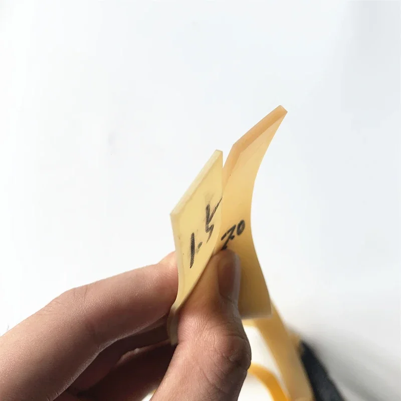 1-5PCS 1.5/2mm Rubber Band Outdoor Hunting Slingshot Accessories Wide Thick Rubber Band High Quality Latex High Elasticity Plain