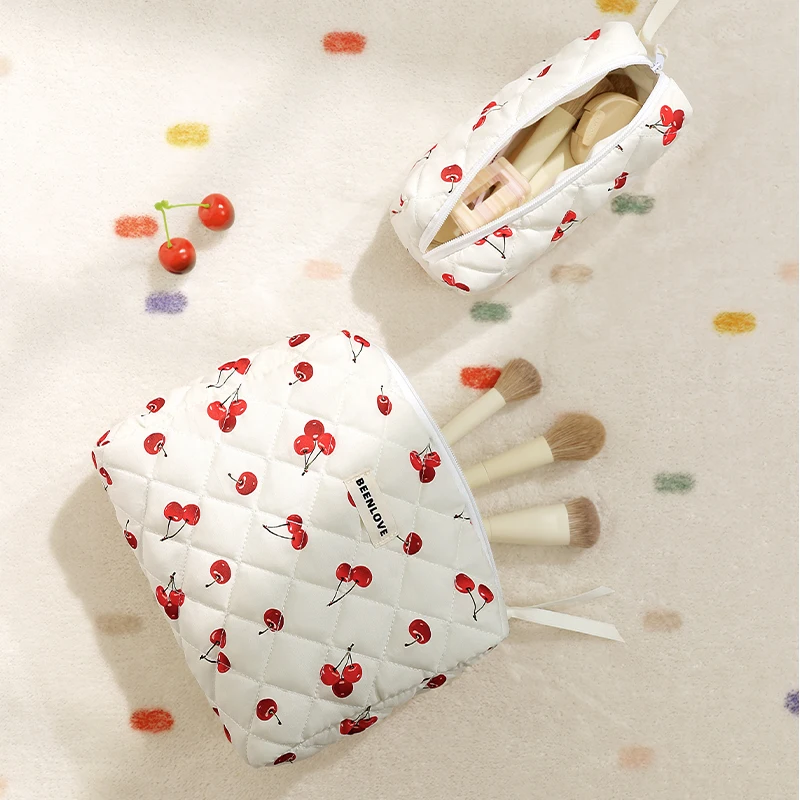 Cherry Printing Makeup Bag Quilted Makeup Bag Large Flower Makeup Bag Women's Cotton Makeup Bag Flower Travel Wash Bag 2