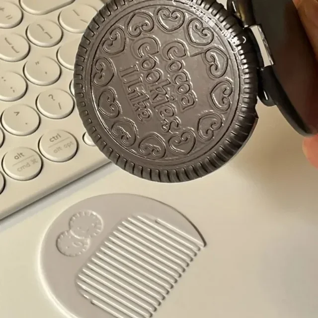Miroir de maquillage rond pliant Biscuit au chocolat Ins Kawai miroirs de poche extérieurs femmes petit miroir de cacao avec peignes café noir 4