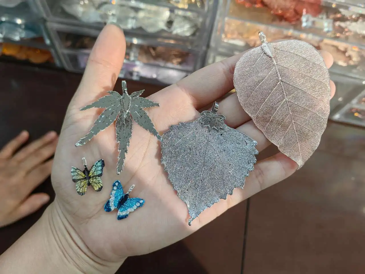 

5Pcs Natural Leaves Pendant Electroplated Real Leaf Charm Butterfly Pendant For Jewelry Making DIY Necklace Earring Accessory