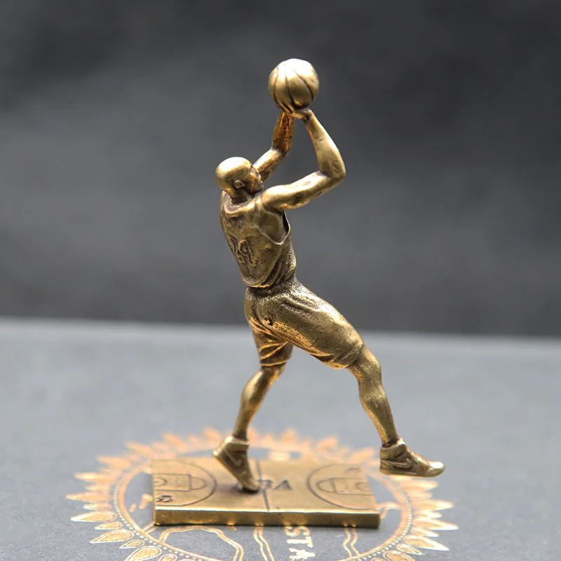 Retro Brass Basketball Superstar Figurines Hot Character Small Statue Desktop Ornament Home Decoration Crafts Fans Souvenir Gift