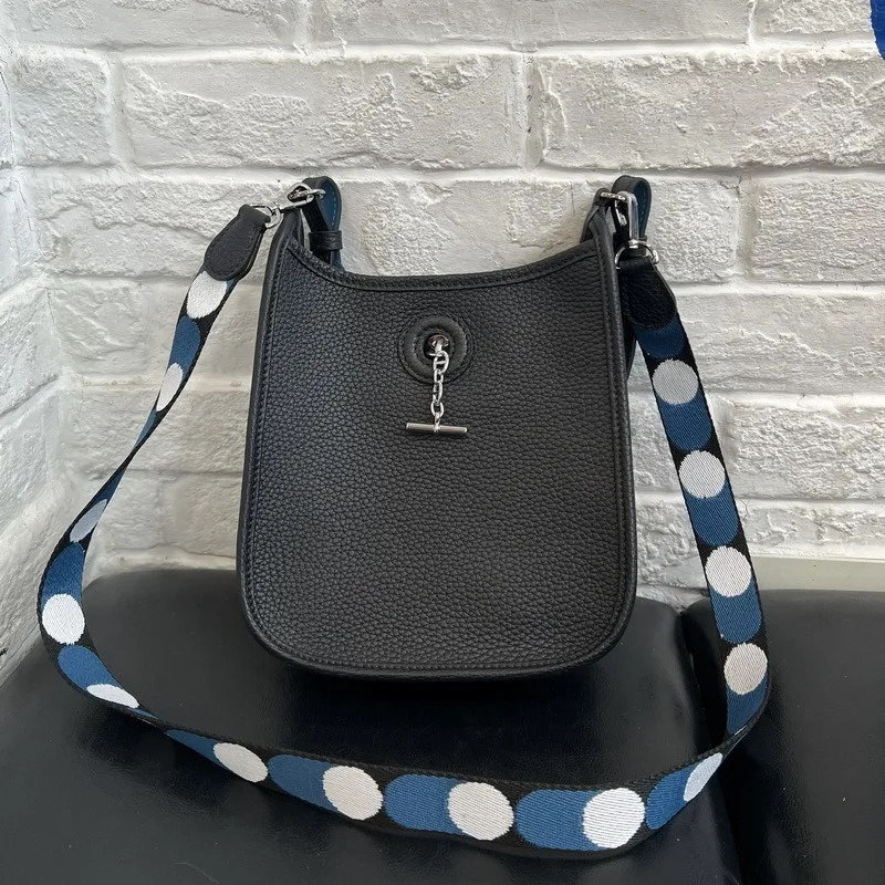 

2024 New Head Layer Cowhide TOGO Women's Bag Unisex Shoulder Crossbody Bag Inside Two Shoulder Strap Chain Clause Tote Bag