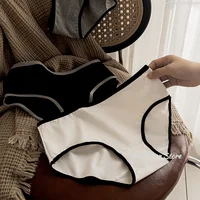 Nouvelles femmes culottes taille moyenne coton solide Simple sous-vêtements de sport slips pour filles confortable respirant Lingerie féminine 3