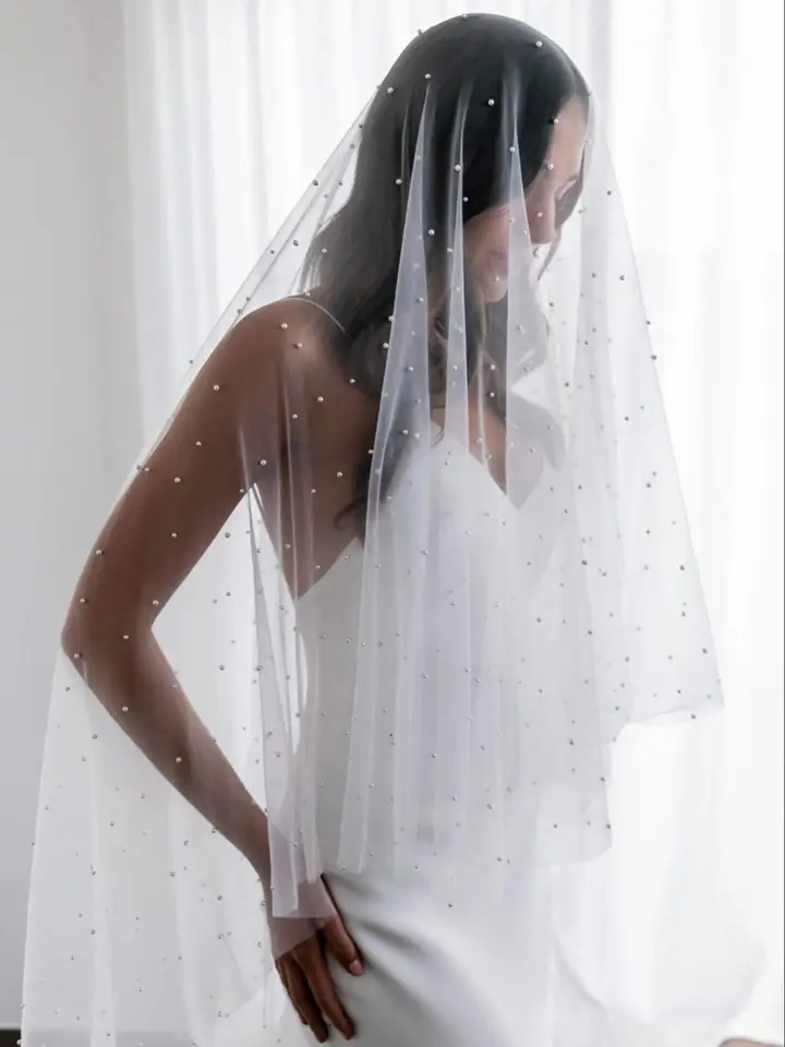 Topqueen V05 Pearls Wedding Veils No Comb Beaded Bridal Veil