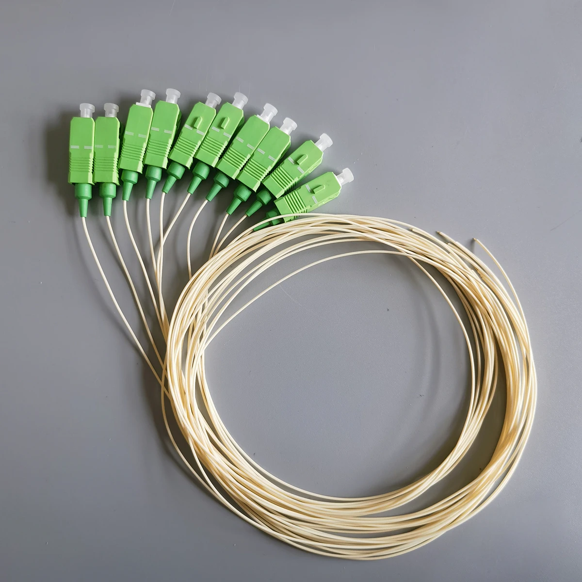 10Bundles SC/APC Fiber Pigtail Single Mode Simplex Core 9/125&mu;m 1M/1.5M/2M Core Diameter 0.9mm FTTH Fiber Optic Network Pigtail fiber optical pigtail