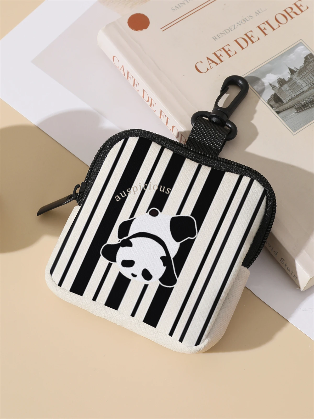 Panda patterned large capacity coin wallets, digital printed wallets, and storage bags are ideal choices for gift giving