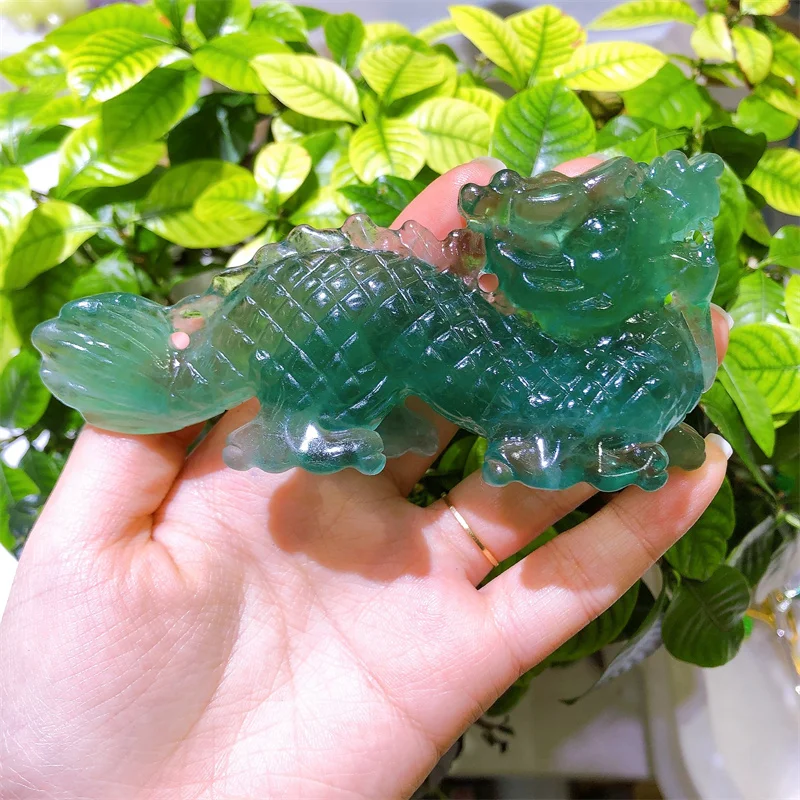 

Natural Green Aventurine Chinese Dragon Polished Carving Healing Crystal Gift Home Feng Shui Decoration 1pcs