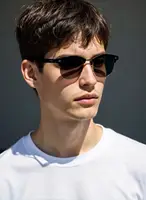 Пластиковые классические поляризованные солнцезащитные очки