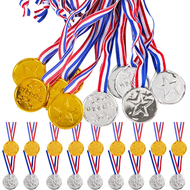 10Pcs Plastic Gold Winner Award Medals Kids Birthday Party Favors Sports Game Prize Toys Soccer Football Party Pinata Filler
