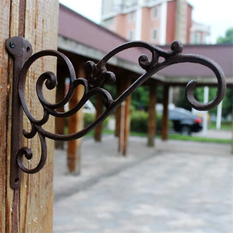 

2 Pieces Decorative Wall Hook Wrought Iron Bracket Garden Decorations Hanging Plants Lantern Birdcage Flower Hangers Holder