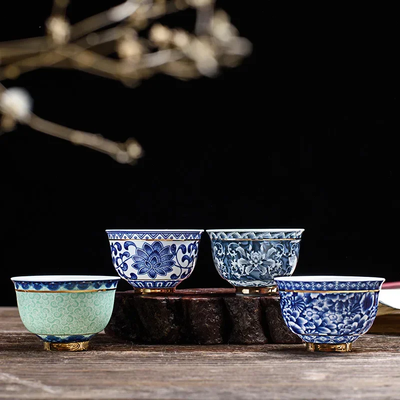 Blue and white porcelain tea cup retro master cup small tea bowl ceramic kung fu set Phnom Penh bowl single 1pc