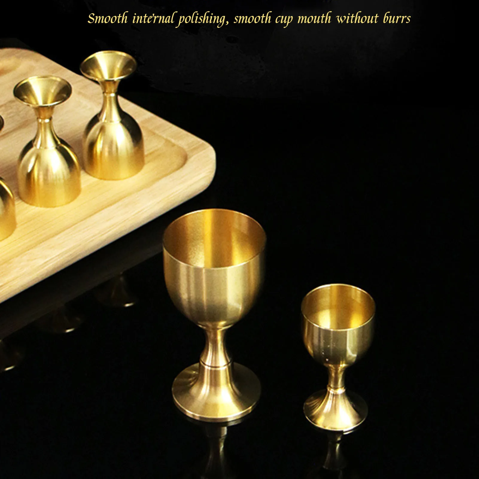 2Pcs Coppa del Calice d'Oro, Tazza di Vino in Metallo Goffrato Vintage Fatto a Mano Calice di Vino Corto Tazza di Liquore di Vino in Rilievo Bicchiere da Colpo per Bar di