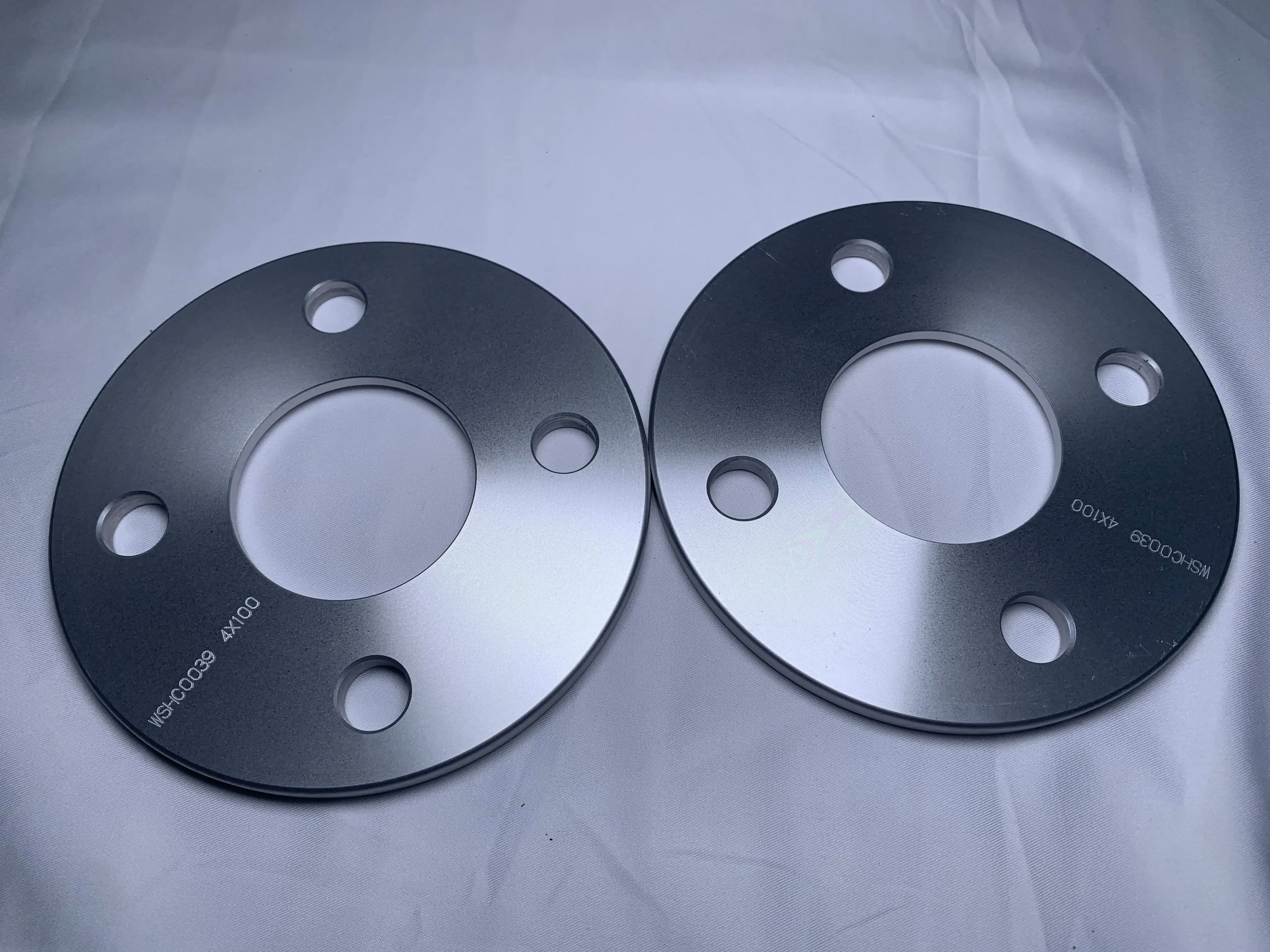 2pcs 5mm Wheel Spacers Adapters PCD 4x100 Center Bore 54.1mm