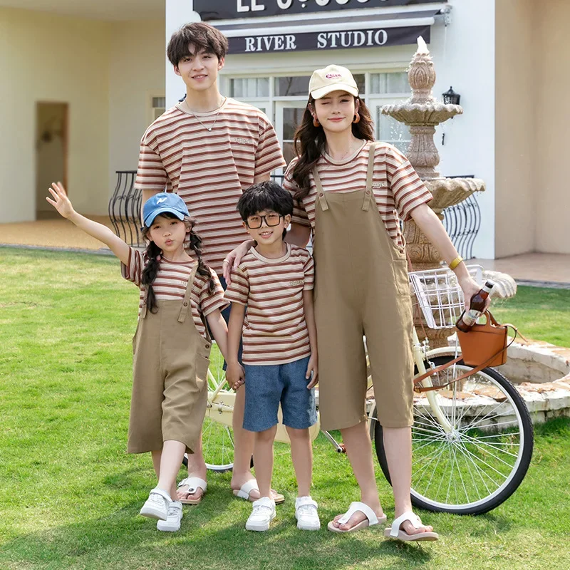 

Matching Family Outfits Summer Mum Daughter Dad Son Cotton T-shirt & Shorts Famliy Look Holiday Couple Outfit Seaside Beach