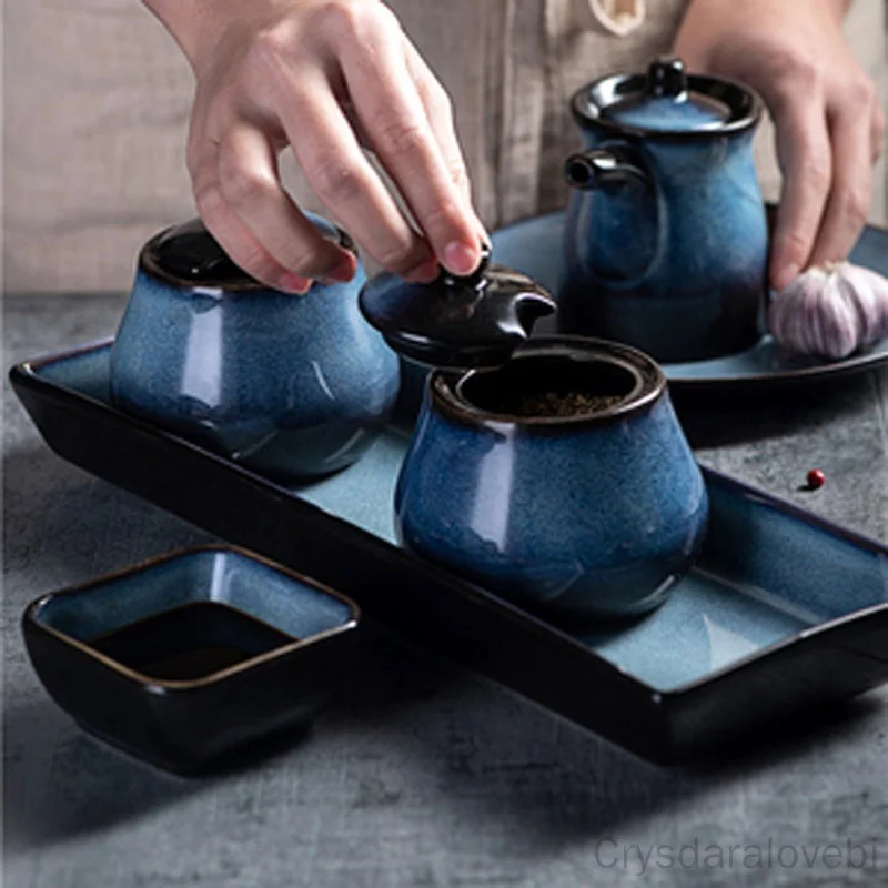 Japanese-style Ceramic Seasoning Pot Household Creative Kitchen Oil Salt Sugar Monosodium Glutamate Condiment Box Oil Pourer seasoning jar