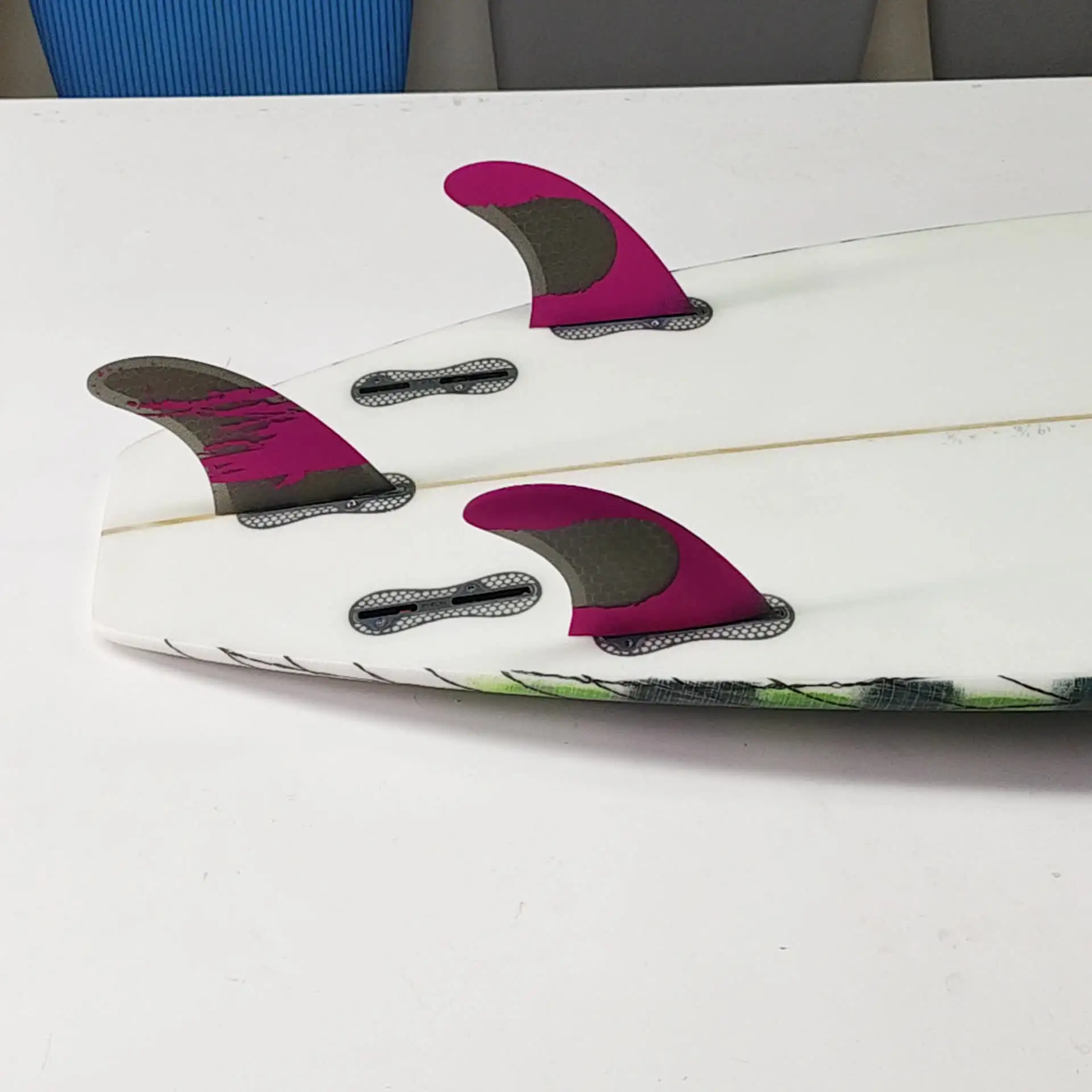 GARDUQUE 7/10 USA製 MID FCS G5 サーフボード UPSURF FCS2 Fins G3/G5/G7 Surfboard Purple Carbon with
