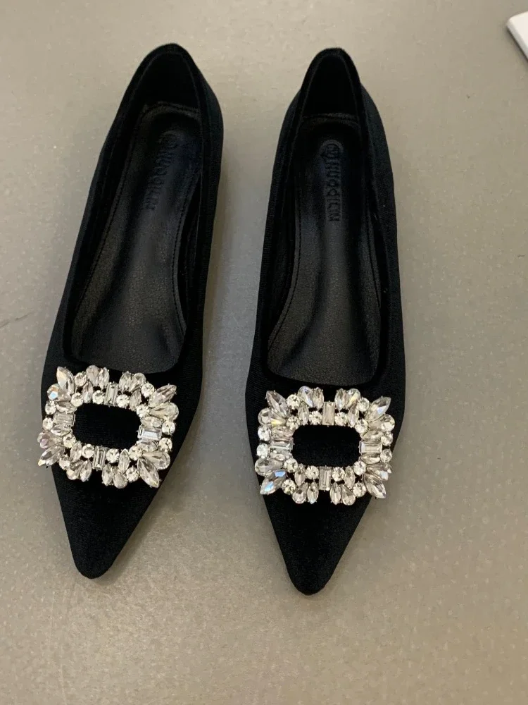 2025 Spring and Autumn New French Fashion Red Pointed Suede Water Diamond Shallow Mouth Flat Flat Casual Women's Shoes 5