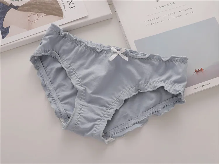Solid Color Pure Cotton Briefs Women Black White Khaki Ruffles Underwear Mid Waist Girls Students Panties Comfortable