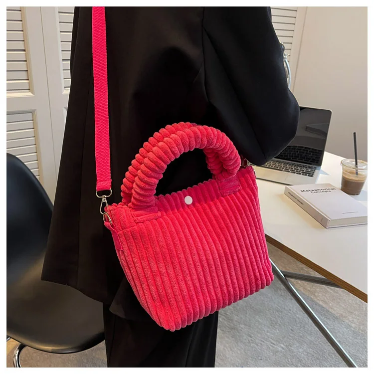 Herbst-Winter Frau 2026 Neue Stil Koreanische Ins Denim Samt Plüsch Schulter Umhängetasche Hochwertige Handtasche – Detail 8