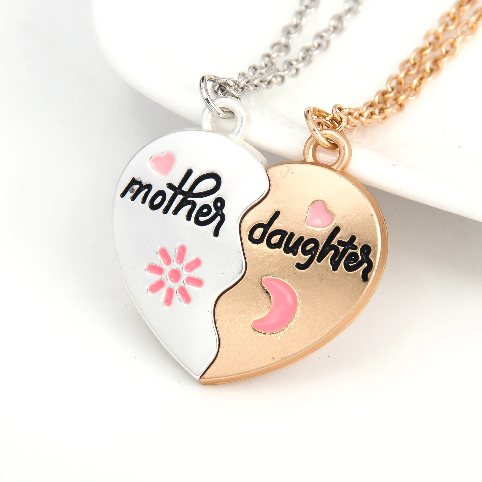 Magnetic splicing Mother and Daughter Necklaces Fashion Love Heart