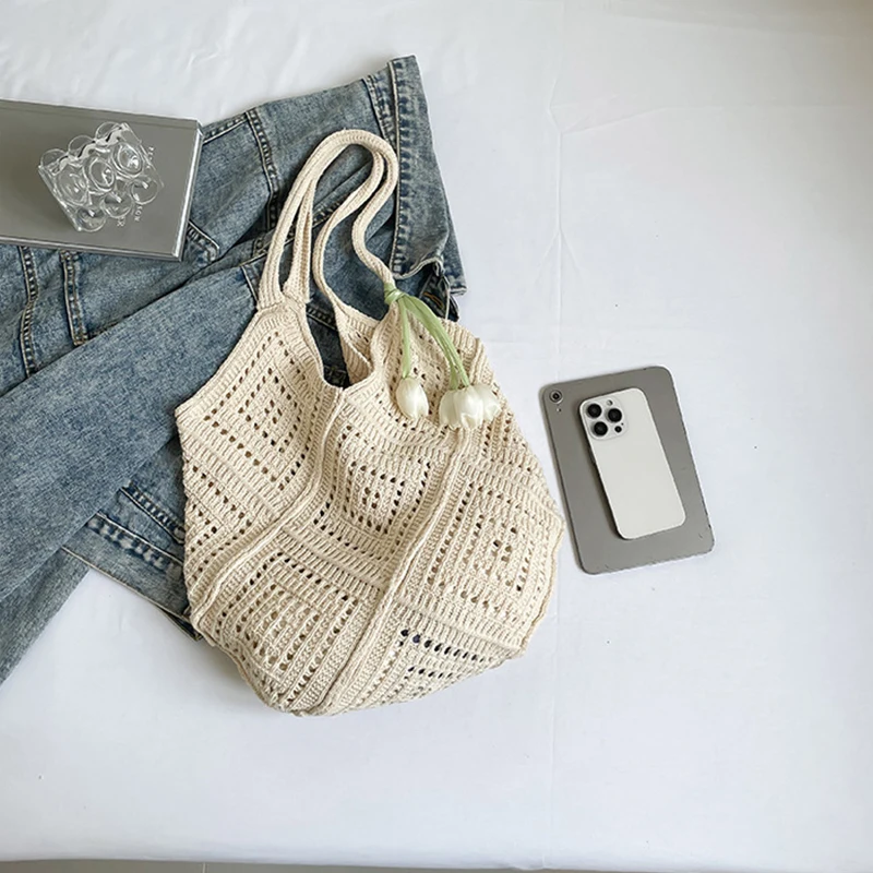 New Fashionable Knitted Hollow Bucket Large Capacity Shoulder Bag French Beach Vacation  Women Trendy Shopper Totes